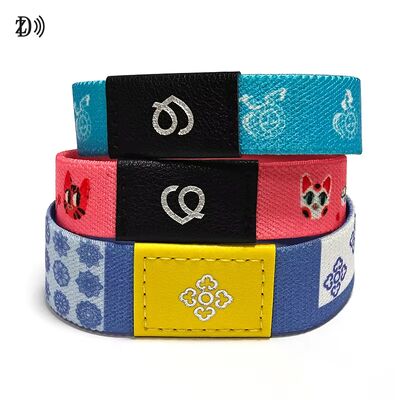 Brazalete de muñeca de banda elástica personalizada RFID 13.56MHz NFC Material de caucho duradero con poliéster elástico para control de acceso