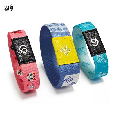 Brazalete de muñeca de banda elástica personalizada RFID 13.56MHz NFC Material de caucho duradero con poliéster elástico para control de acceso