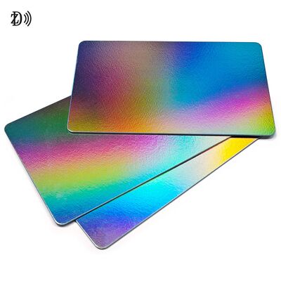 Tarjeta de láser impresa a medida de fábrica impermeable avanzada brillante RFID Tarjeta de PVC para control de acceso de negocios 13.56Mhz Tarjeta NFC