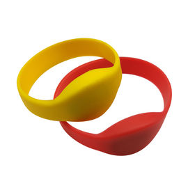 Brazalete de RFID pasivo duradero EV1 UHF para el Hospital del Parque acuático